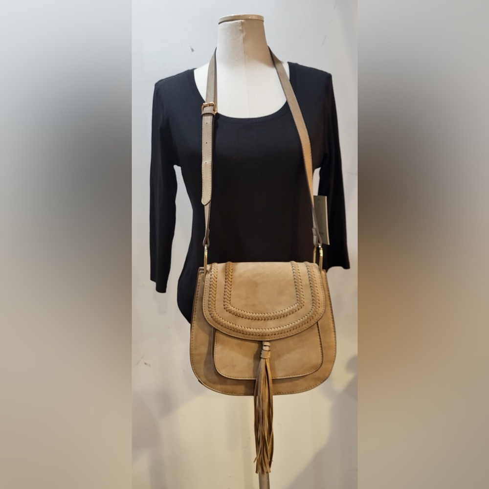 🏷️Price Drop...FRANCO SARTO tan San Paulo crossbody saddle bag